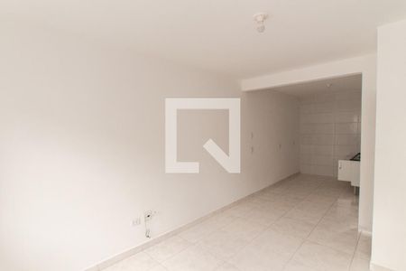 Sala de casa de condomínio para alugar com 2 quartos, 80m² em Vila Medeiros, São Paulo