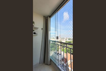 Apartamento à venda com 83m², 3 quartos e 2 vagas Apartamento à venda com 83m², 3 quartos e 2 vagasVaranda