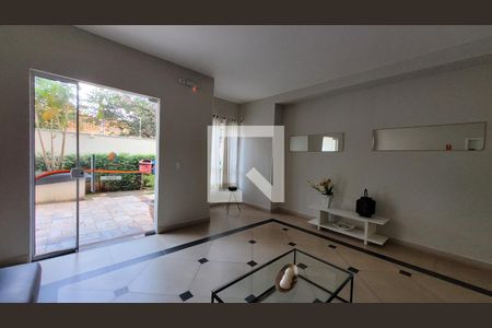 Apartamento à venda com 83m², 3 quartos e 2 vagas Apartamento à venda com 83m², 3 quartos e 2 vagasHall social