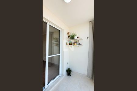 Apartamento à venda com 83m², 3 quartos e 2 vagas Apartamento à venda com 83m², 3 quartos e 2 vagasVaranda