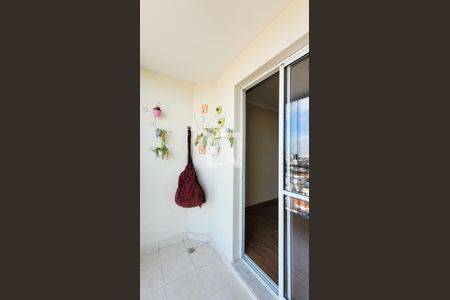 Apartamento à venda com 83m², 3 quartos e 2 vagas Apartamento à venda com 83m², 3 quartos e 2 vagasVaranda
