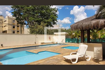 Apartamento à venda com 83m², 3 quartos e 2 vagas Apartamento à venda com 83m², 3 quartos e 2 vagasÁrea comum - Piscina