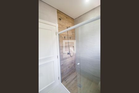 Casa de condomínio à venda com 600m², 6 quartos e 8 vagasBanheiro da Suíte 4