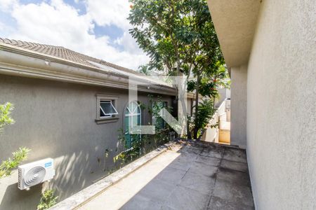 Casa de condomínio à venda com 600m², 6 quartos e 8 vagasVaranda