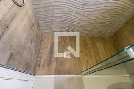 Casa de condomínio à venda com 600m², 6 quartos e 8 vagasBanheiro da Suíte 4