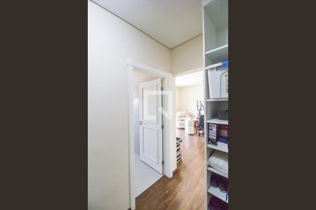 Casa de condomínio à venda com 600m², 6 quartos e 8 vagasCloset da suíte 5