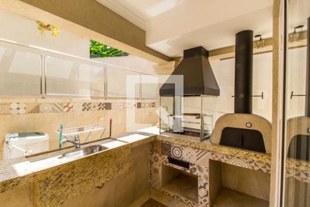 Casa de condomínio à venda com 600m², 6 quartos e 8 vagasVaranda gourmet