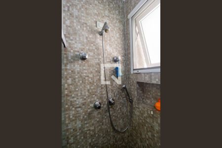 Casa de condomínio à venda com 600m², 6 quartos e 8 vagasDetalhe do Banheiro da Suite