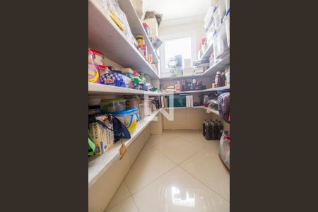 Casa de condomínio à venda com 600m², 6 quartos e 8 vagasDespensa