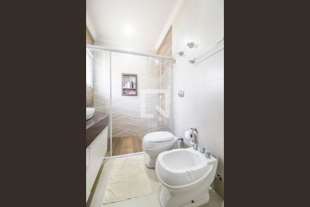 Casa de condomínio à venda com 600m², 6 quartos e 8 vagasBanheiro da Suíte 1