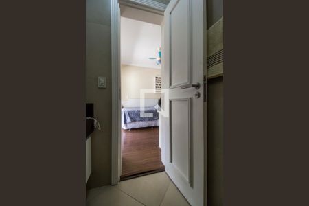 Casa de condomínio à venda com 600m², 6 quartos e 8 vagasBanheiro da Suíte 2