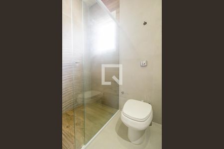 Casa de condomínio à venda com 600m², 6 quartos e 8 vagasBanheiro da Suíte 4