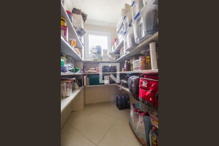 Casa de condomínio à venda com 600m², 6 quartos e 8 vagasDespensa