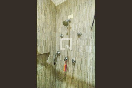 Casa de condomínio à venda com 600m², 6 quartos e 8 vagasDetalhe do Banheiro da Suite