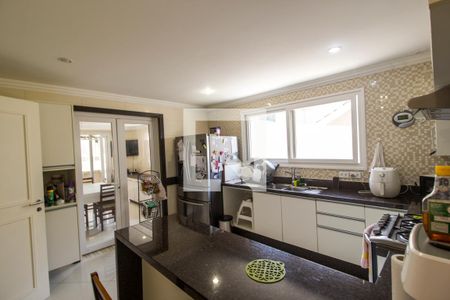 Casa de condomínio à venda com 600m², 6 quartos e 8 vagasCozinha