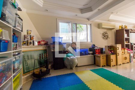 Casa de condomínio à venda com 600m², 6 quartos e 8 vagasSala