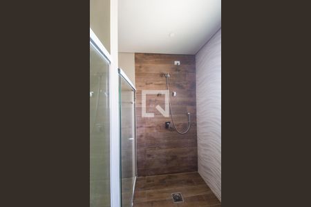 Casa de condomínio à venda com 600m², 6 quartos e 8 vagasBanheiro da Suíte 5