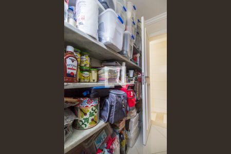 Casa de condomínio à venda com 600m², 6 quartos e 8 vagasDespensa