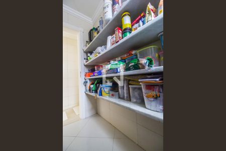 Casa de condomínio à venda com 600m², 6 quartos e 8 vagasDespensa