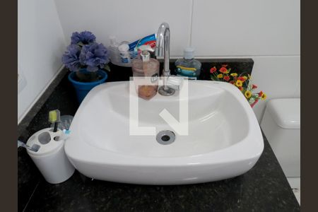 Apartamento à venda com 45m², 2 quartos e sem vagaBanheiro - Cuba