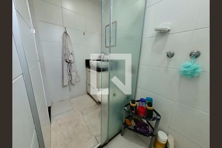 Apartamento à venda com 45m², 2 quartos e sem vagaBanheiro