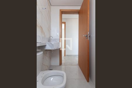 Apartamento à venda com 64m², 3 quartos e 2 vagas Apartamento à venda com 64m², 3 quartos e 2 vagasBanheiro Social