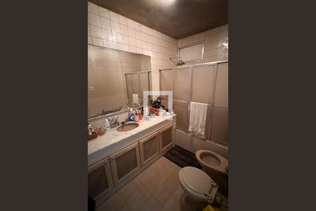 Apartamento à venda com 375m², 4 quartos e 2 vagasBanheiro Social