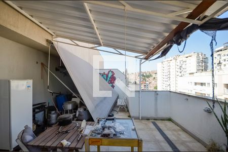 Apartamento à venda com 107m², 2 quartos e 1 vagaTerraço