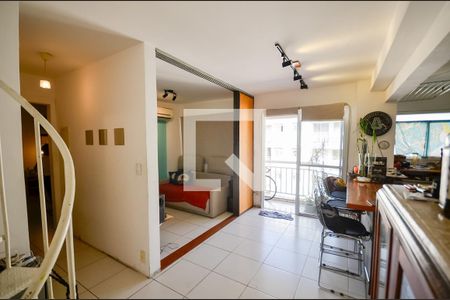 Apartamento para alugar com 107m², 1 quarto e 1 vagaSala