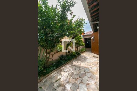 Casa à venda com 400m², 4 quartos e 3 vagas Casa à venda com 400m², 4 quartos e 3 vagasÁrea Externa