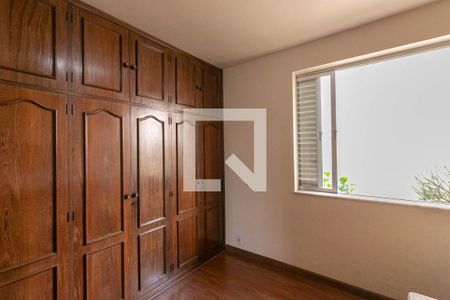 Casa à venda com 400m², 4 quartos e 3 vagas Casa à venda com 400m², 4 quartos e 3 vagasQuarto 2