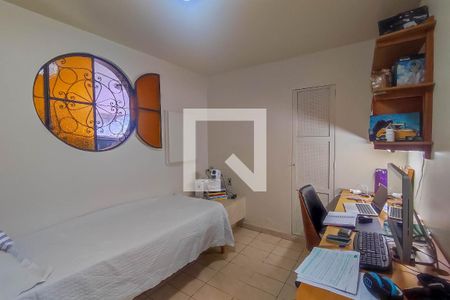 Casa à venda com 400m², 4 quartos e 3 vagas Casa à venda com 400m², 4 quartos e 3 vagasQuarto