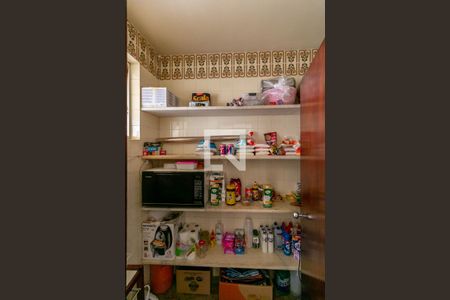 Casa à venda com 400m², 4 quartos e 3 vagas Casa à venda com 400m², 4 quartos e 3 vagasCozinha