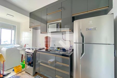 Apartamento para alugar com 46m², 2 quartos e 1 vaga Apartamento para alugar com 46m², 2 quartos e 1 vagaCozinha e Área de Serviço