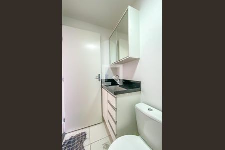 Banheiro de apartamento para alugar com 2 quartos, 46m² em Santa Terezinha, São Bernardo do Campo