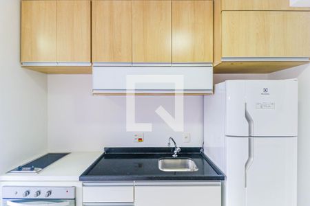Cozinha de apartamento para alugar com 1 quarto, 30m² em Santo Amaro, São Paulo