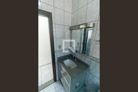 Casa à venda com 137m², 2 quartos e 3 vagasBanheiro