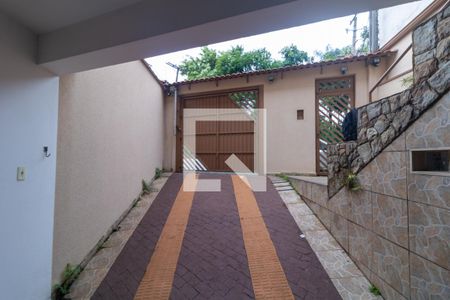 Casa à venda com 137m², 2 quartos e 3 vagasGaragem