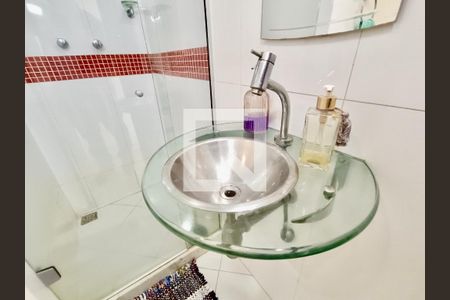 Apartamento à venda com 156m², 3 quartos e sem vagaBanheiro social 2