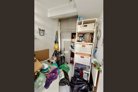 Apartamento à venda com 156m², 3 quartos e sem vagaQuarto serviço 