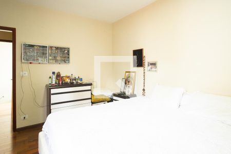 Casa à venda com 280m², 4 quartos e 6 vagasQuarto 1