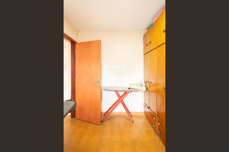 Casa à venda com 280m², 4 quartos e 6 vagasQuarto de Serviço