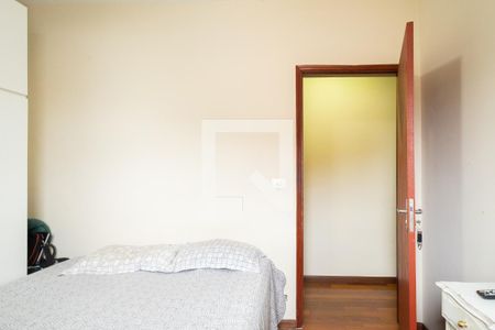 Casa à venda com 280m², 4 quartos e 6 vagasQuarto 2