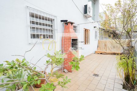 Casa à venda com 280m², 4 quartos e 6 vagasÁrea - Churrasqueira