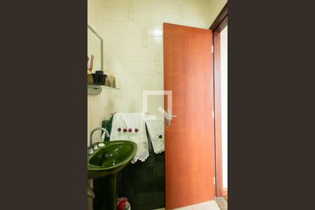 Casa à venda com 280m², 4 quartos e 6 vagasLavabo 