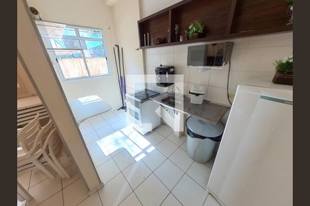 Apartamento à venda com 47m², 2 quartos e sem vagaÁrea comum - Salão de festas