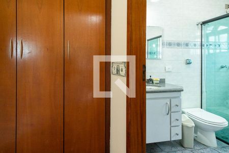 Casa para alugar com 220m², 3 quartos e 2 vagas Casa para alugar com 220m², 3 quartos e 2 vagasCloset - Suíte 3