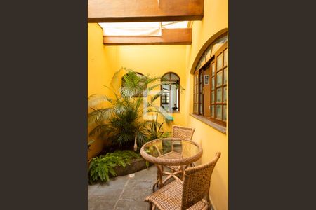 Casa para alugar com 220m², 3 quartos e 2 vagas Casa para alugar com 220m², 3 quartos e 2 vagasVaranda da sala
