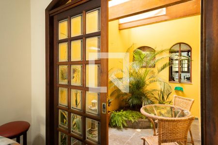 Casa para alugar com 220m², 3 quartos e 2 vagas Casa para alugar com 220m², 3 quartos e 2 vagasVaranda da sala