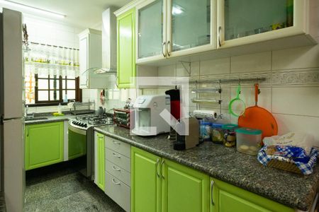Casa para alugar com 220m², 3 quartos e 2 vagas Casa para alugar com 220m², 3 quartos e 2 vagasCozinha